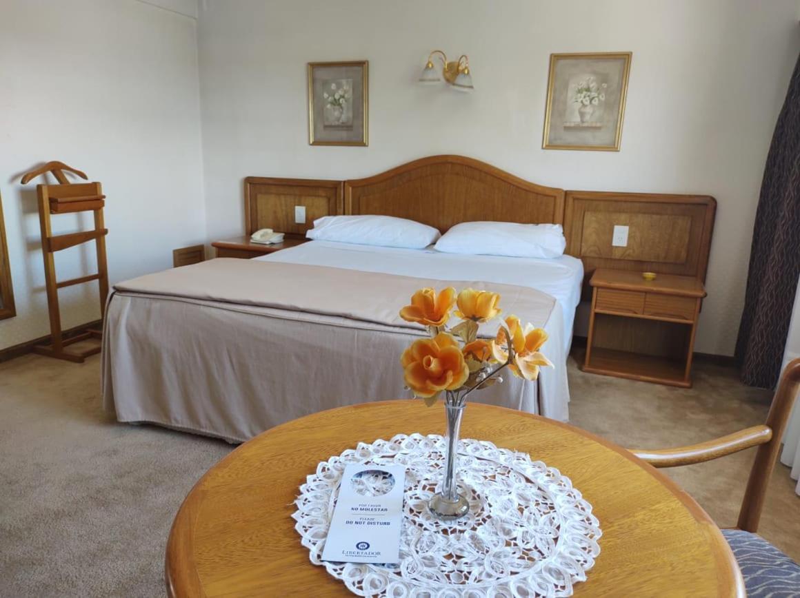 Hotel Libertador Трелью Екстер'єр фото