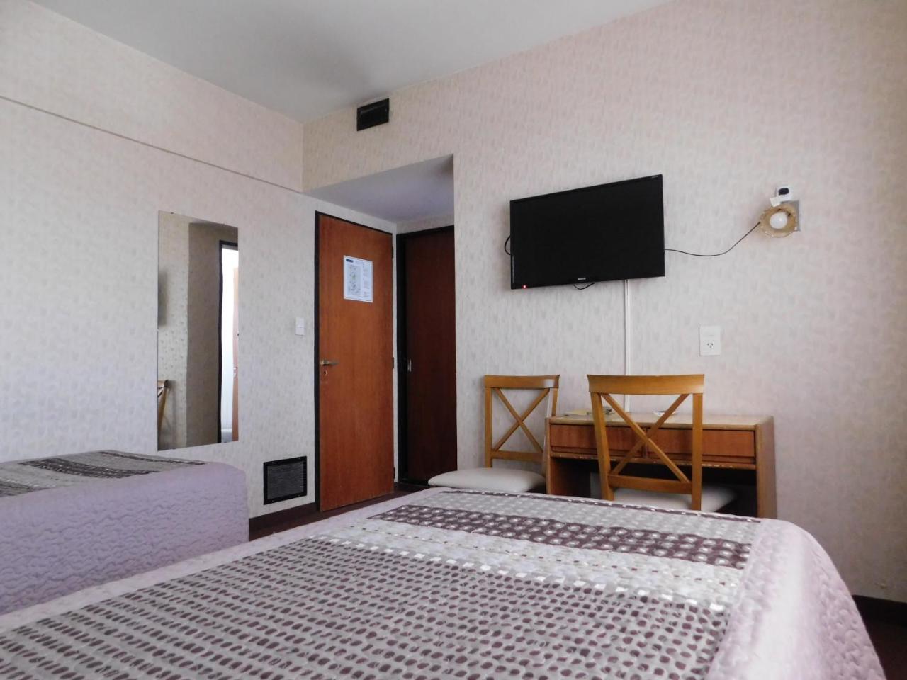 Hotel Libertador Трелью Екстер'єр фото